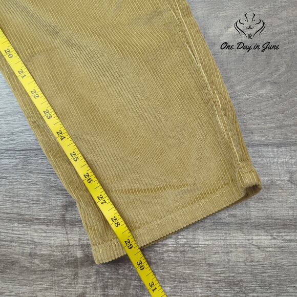 Levi's Low Pro Mid Rise Straight Leg Corduroy Pants Size 4 (27x30) - Picture 5 of 6